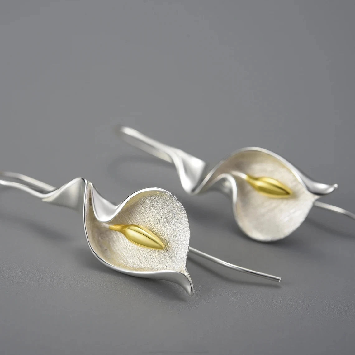Maple™ Lily Drop Earrings
