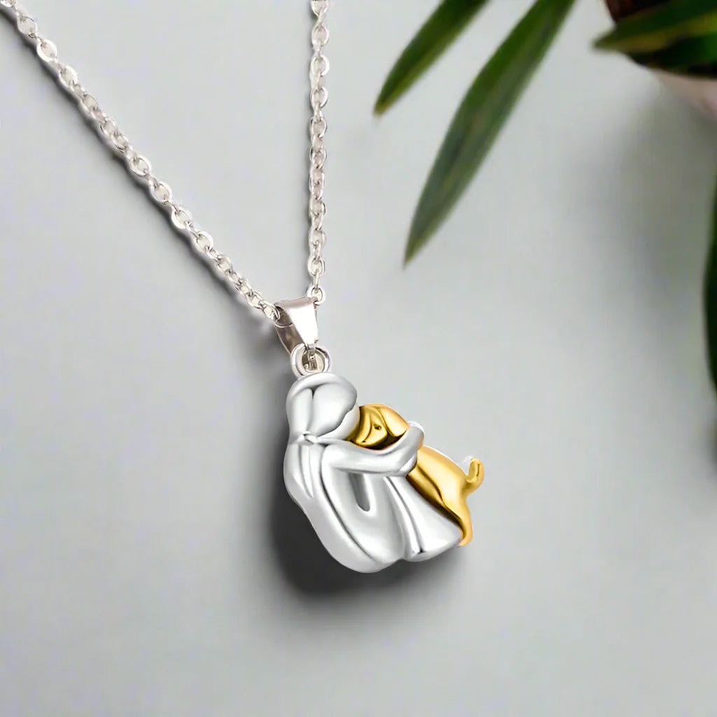 Novira™ Collar with Eternal Hug Pendant for Pets