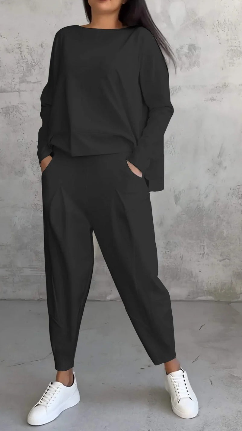 Nuvéa™ Soft Blouse and Lightweight Pants Set