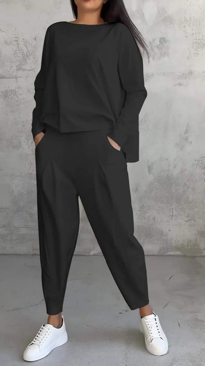 Nuvéa™ Soft Blouse and Lightweight Pants Set