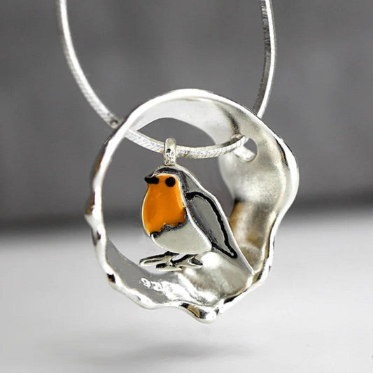 Hollis™ Collar with a Robin